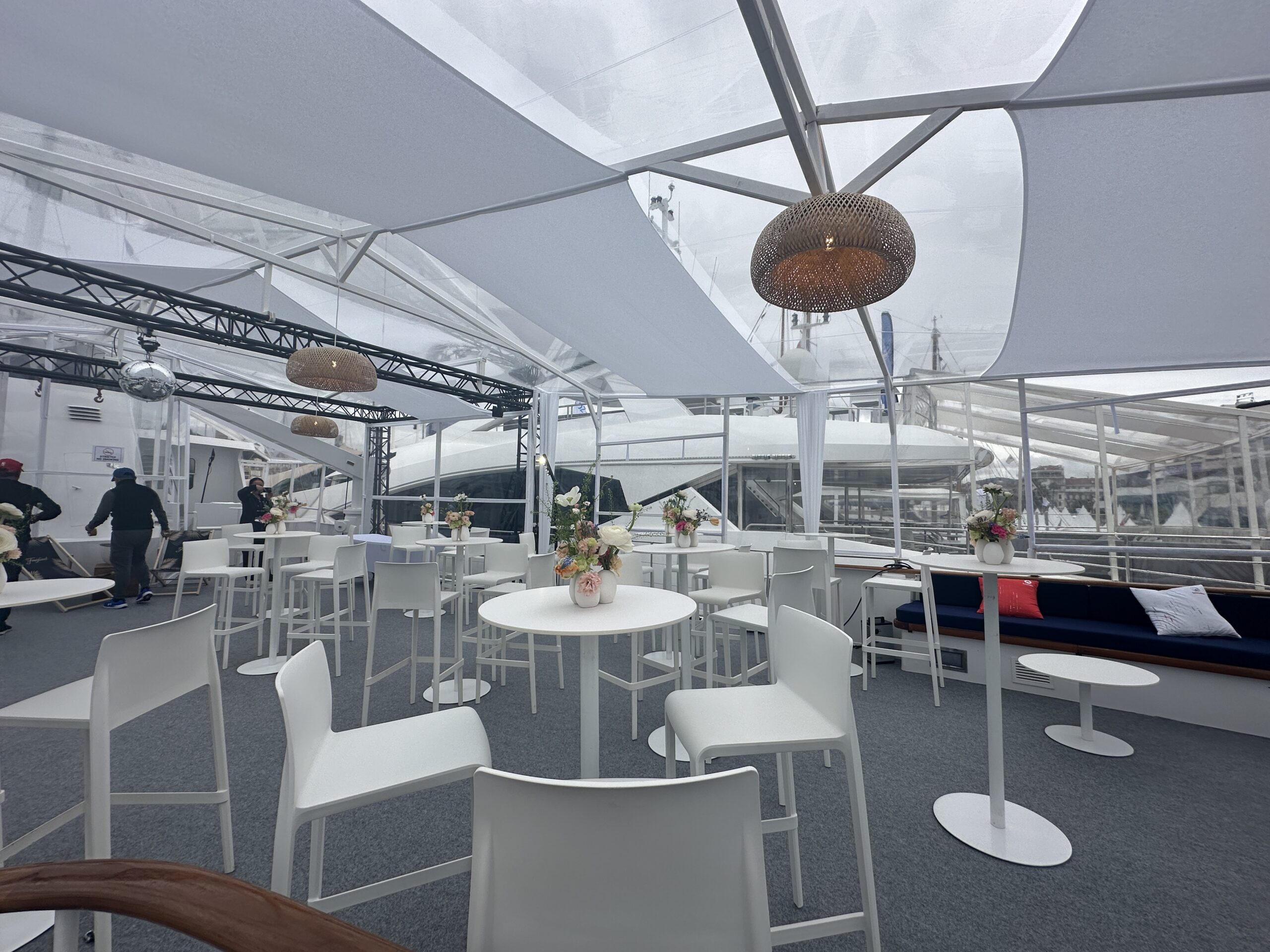 Location yacht Festival de Cannes 2026 Marché du Film professionnels cinéma bateau luxe Port Canto Croisette Palais