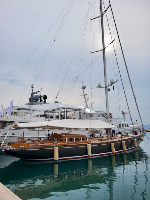 MIPIM yacht fitting Cannes 2027: crystal awning, corporate branding, premium furniture. Cannes Yachts Booking + Cannes Exhibitions, award-winning agency.
